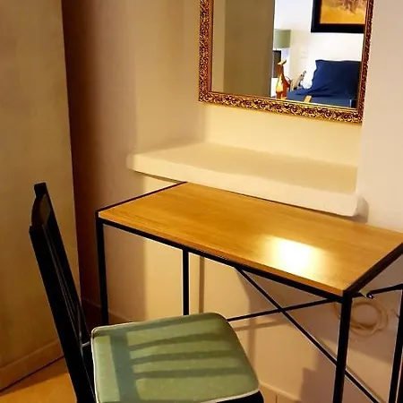 Holiday home Urbain Les Jardins De La Meyne Orange (Vaucluse)