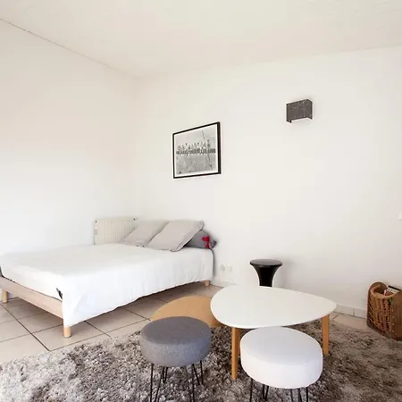 Holiday home Urbain Les Jardins De La Meyne
