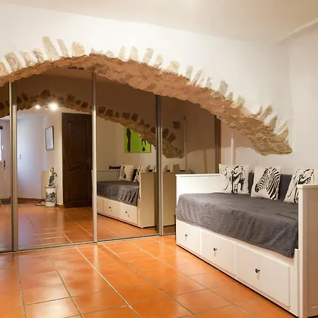 Urbain Les Jardins De La Meyne Holiday home *
