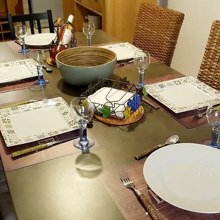 Holiday home Urbain Les Jardins De La Meyne *